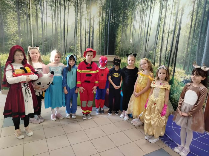 Miniaturka artykułu Dzień Postaci z Bajek w naszej szkole! 🎉