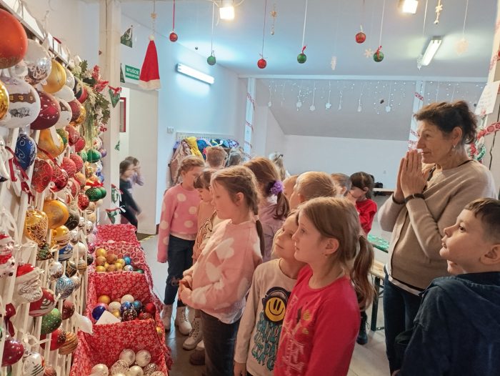 Miniaturka artykułu Wycieczka do fabryki bombek 