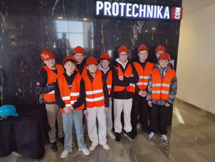 Miniaturka artykułu 🔧 TECHNIK W AKCJI – warsztaty zawodoznawcze dla uczniów klas VII–VIII