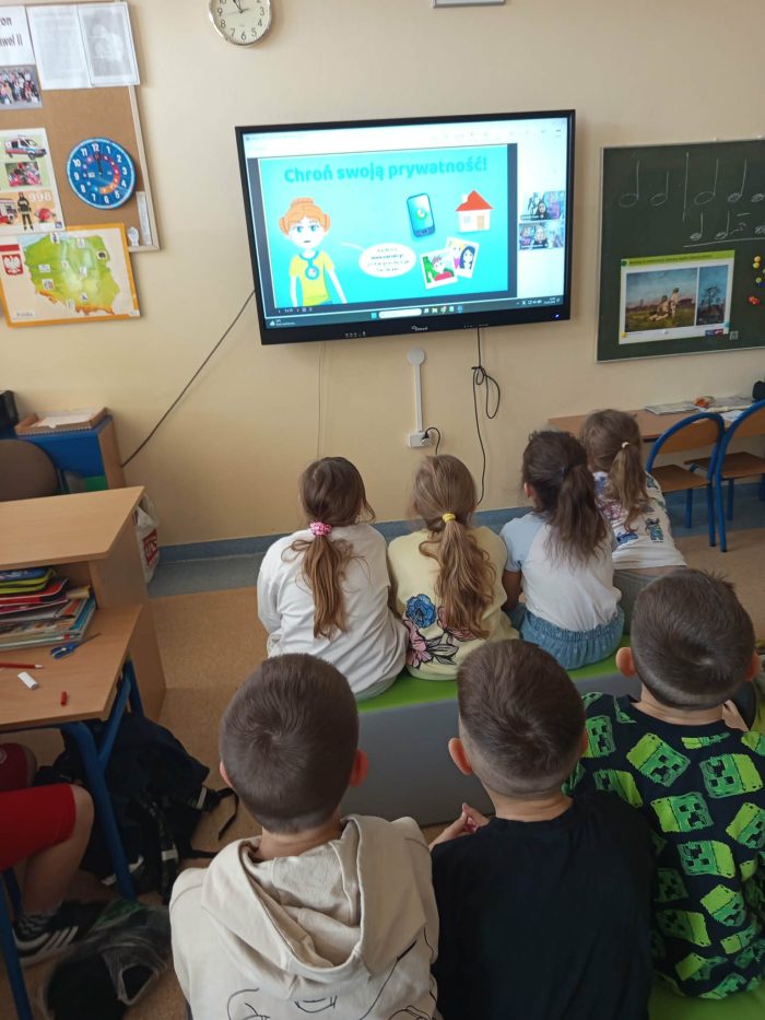 Miniaturka artykułu 📢 Cyberbezpieczeństwo – ważna lekcja dla naszych uczniów!